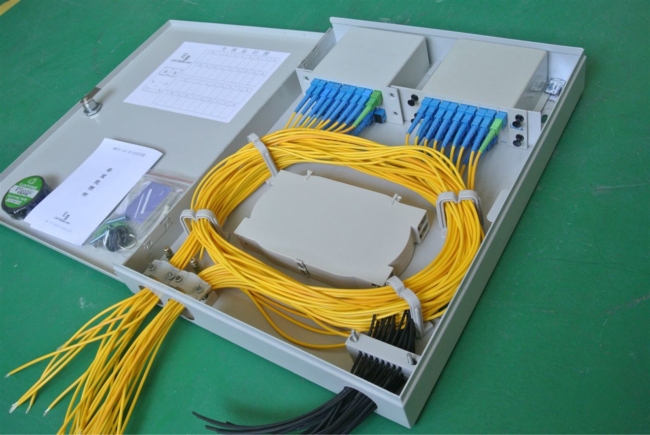 电线电缆 通信电缆 慈溪市悦诚通信设备厂 光纤分路器箱 32芯光纤分路